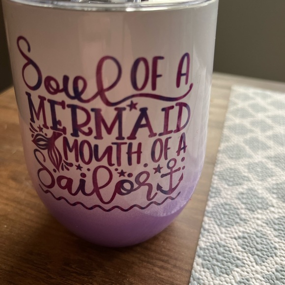 Personalized 12oz insulated wine tumbler. Can be personalized with an image/name - Picture 4 of 5